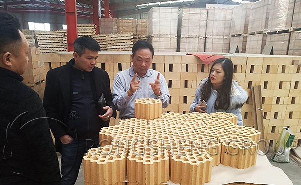 The 19-Hole Checker Bricks of Rongsheng